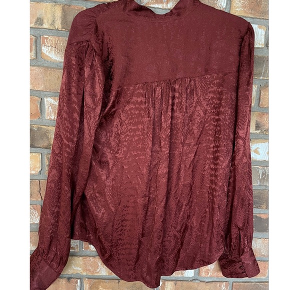 Express Women’s Brown Jacquard Tie Neck Long Sleeve Top Size Medium - Picture 2 of 7